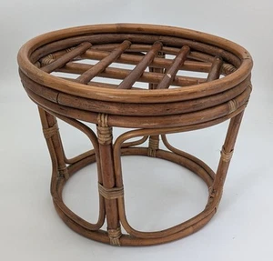 Vintage MCM Boho Cane Wicker Rattan Foorstool / Plant Stand - Solid Condition  - Picture 1 of 8