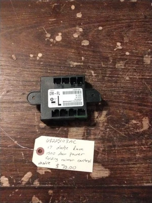 17 DODGE RAM 1500 DOOR POWER FOLDING MIRROR CONTROL MODULE LEFT DRIVER - Image 1 of 3