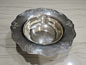 Ciotola grande argento sterling John Bellis Arts & Crafts modello XIV secolo 368 g - Foto 1 di 13