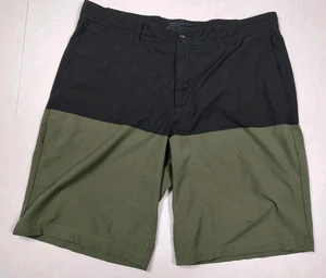 Nike Golf Standard Fit Flex Dri-Fit Herren 34 schwarz grün Shorts - Bild 1 von 8