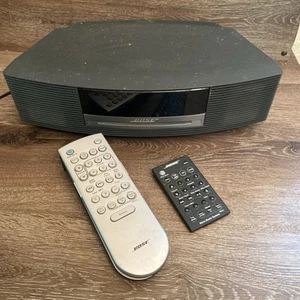 BOSE Wave Music System III AM/FM radio/lettore CD 2 telecomandi - Foto 1 di 11