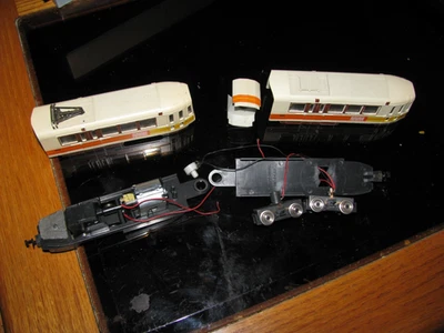 Casa rodante/trolley Boeing escala AHM HO San Francisco Muni #1202 proyecto como está Foto 1 de 3