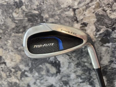 Top Flite Pitching Wedge, Regular Graphite Shaft, Right Hand - Image 1 of 4