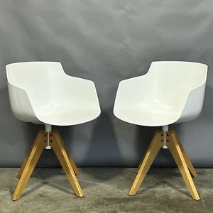 Pair of MDF ITALIA Flow Armchair RRP £1460 White Oak Home Office side meeting - Picture 1 of 6