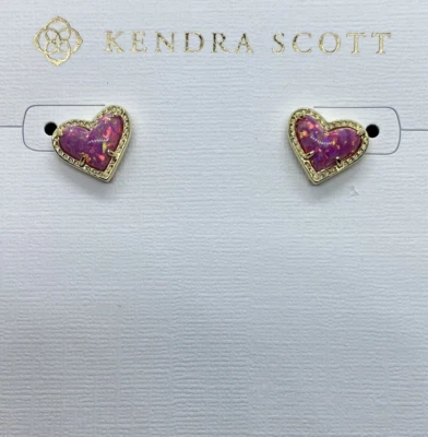 Aretes Kendra Scott Ari Corazón Tono Dorado en Ópalo Kyocera Rosa Foto 1 de 4