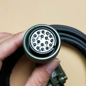 1 Stück Neu Yaskawa JZSP-CMP01-03 Servo Encoder Kabel 3 m JZSPCMP0103 - Bild 1 von 4