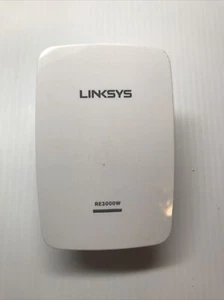 Linksys RE3000W N300 2.4Ghz WiFi Range Extender Booster - Picture 1 of 4