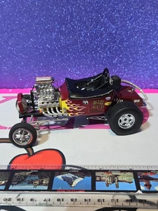 Danbury Mint 1925 Ford "Altered T" Dragster Roadster 1:24 Scale Model BIG RED - Picture 1 of 9