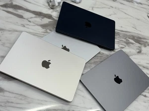 2022 Apple MacBook Air 13-inch M2 – 512GB SSD – 8GB RAM – Top Deal! - Picture 1 of 2