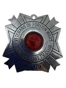 VFW Veterans of Foreign Wars Bicycle Safety Club Bike Badge Collectible - Picture 1 of 5