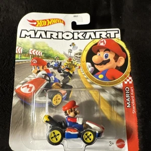 2020 Hot Wheels Mario Kart Mario Standard Kart GBG25 U14A - Picture 1 of 2