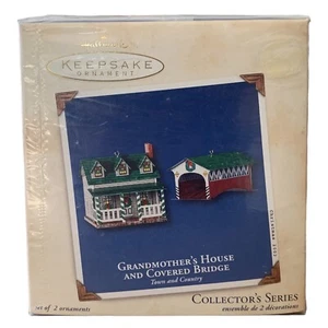 Hallmark Ornament Town and Country #4 2002 Casa de la abuela y puente cubierto - Imagen 1 de 4