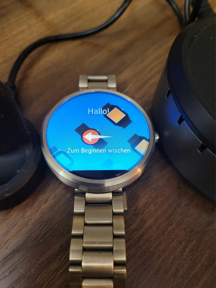 Motorola 360 1st Generation Stainless Steal Smartwatch (Pre Owned) In Excellent - Image 1 of 4