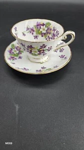 Woodland Violet Tuscan Fine English Bone Teetasse und Untertasse Goldrand - Bild 1 von 5