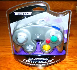 Teknogame Wired Classic Controller-Silver For Nintendo Wii / GameCube New Sealed - Picture 1 of 3