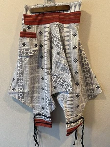 Men's White Geometric Cotton Thai Hill Tribe Yoga Harem Pants with Ankle Straps - Picture 1 of 9