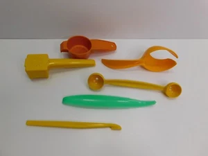 Tupperware Utensils Lot of 6 Peeler, Baller, Butter Up, Egg Lifter, Sifter Corer - Picture 1 of 22