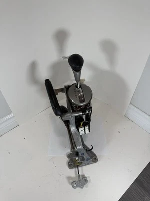 06-11 HONDA CIVIC Floor Shifter AUTO TRANSMISSION SHIFT LEVER 1.8L COUPE ONLY - Image 1 of 4