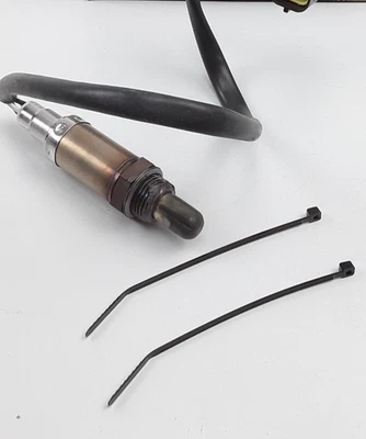 Upstream rear O2 sensor fits Mazda MPV (2002-2006) - - Image 1 of 4