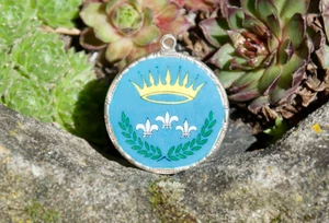 SMALL VINTAGE HAND MADE ENAMEL KEYCHAIN BADGE # SWEDEN ? 925 STERLING - Picture 1 of 2