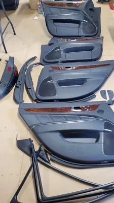 Paneles de moldura de puerta interiores exclusivos NEGRO WoodGrain OEM 2014 Hyundai Equus Foto 1 de 4