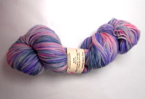 Cozy Color Works Carrusel Teñido a Mano SW Merino Dedos Peso Rosa Azul Púrpura - Imagen 1 de 8