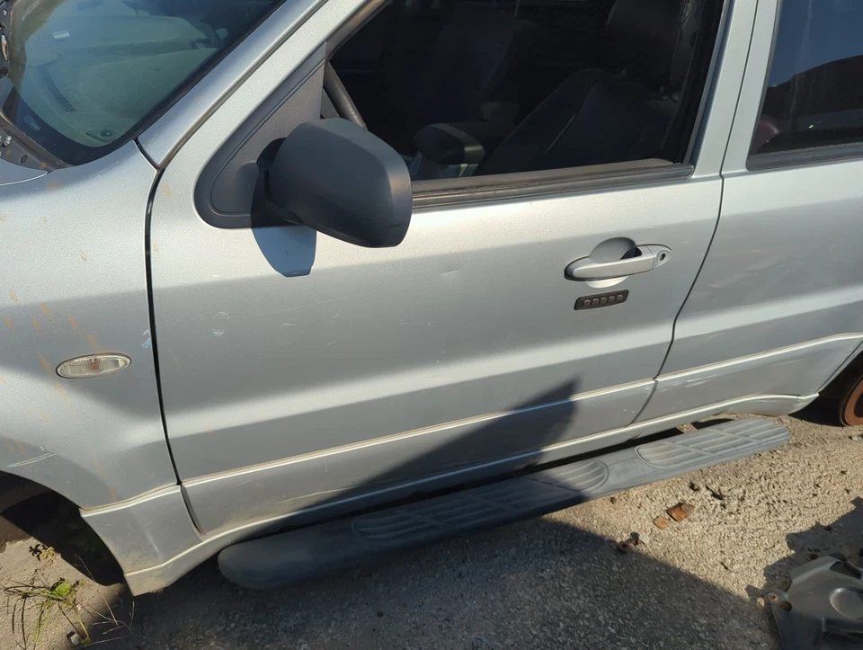 2005-2007 Mercury Mariner Driver Front Door Oem YQA71 Foto 1 de 1