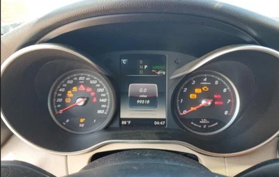 Clase C 2018 OE velocímetro calibre grupo 99 k millas Mercedes-Benz Foto 1 de 4