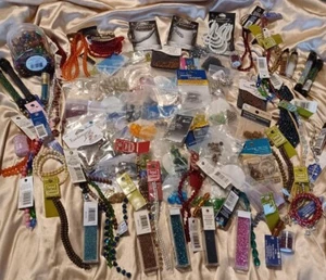 Extreme Lot of NWOT Assorted Size/Color Beads + for Jewelry Making - Picture 1 of 5