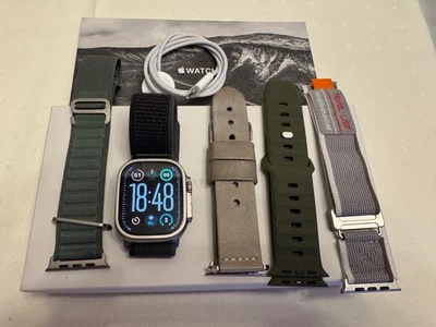 Apple Watch Ultra 1. Generation 49mm GPS+Cellular Titanium Trail Loop M/L - Bild 1 von 4