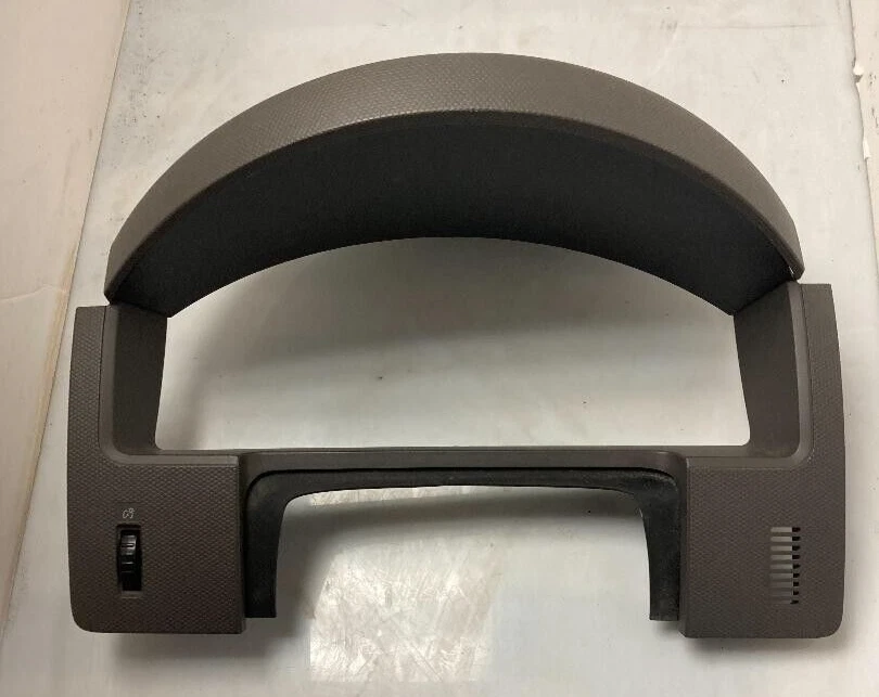 2008-2012 FORD ESCAPE SPEEDOMETER BEZEL P/N 8L84-78044D70-A ORIGINAL DO FABRICANTE FORD - Imagem 1 de 4