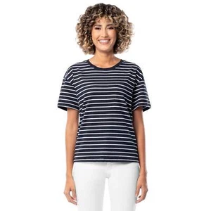 Camiseta para mujer Time and Tru manga corta con bolsillo para novio - Imagen 1 de 6
