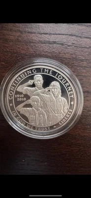 2010 BOY SCOUTS COMMEMORATIVE SILVER DOLLAR - Image 1 of 2
