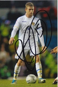LEEDS UNITED HAND SIGNED ADAM CLAYTON 6X4 PHOTO 3. - Picture 1 of 1