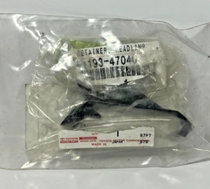 Toyota 81193-47040 Retainer Headlamp Protector Upper RH 2010-2015 Prius - Picture 1 of 1