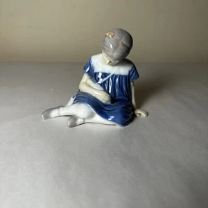 Bing & Grondahl B&G Girl Holding Doll, #1526 Excellent!! - Picture 1 of 4