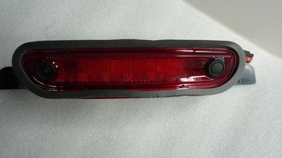Chrysler 300 2011-2014 tercera luz de freno tapa maletero lámpara de montaje alto con cámara OEM Foto 1 de 4