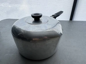 Wagner Ware Sidney-O Magnalite 4 QT Sauce Pot 4684 M With Lid - Picture 1 of 9