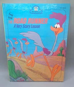The Road Runner Book A Very Scary Lesson Merrigold Press 1974 HC Book - Picture 1 of 10