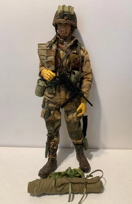 Figura Personalizada Soldado Aerotransportado del Ejército de los Estados Unidos Segunda Guerra Mundial Caja Azul BBI Escala 1/6 Foto 1 de 4