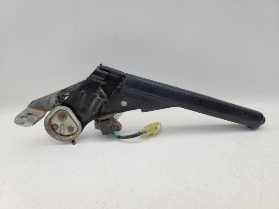 1984-1985 Toyota Celica Supra alavanca de puxar freio de emergência preta - Imagem 1 de 4