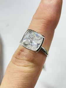 TJC Silber und Quadrat CZ Solitär Ring UK Größe M Neu  - Bild 1 von 6