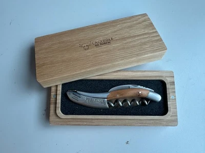 Laguiole en Aubrac 开瓶器带 Juniper 木柄 — 第 1/3 张图片