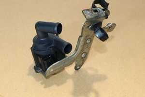 VOLVO S90 V90 XC90 2.0 DIESEL COOLANT WATER PUMP 31686005 - Picture 1 of 6