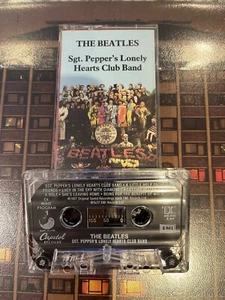 THE BEATLES - SGT. PEPPERS LONELY HEARTS CLUB BAND CASSETTE - Picture 1 of 3