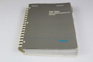 Juego de medición de video Tektronix 070-8165-00 VM700A manual de servicio número de artículo 017 - Imagen 1 de 5
