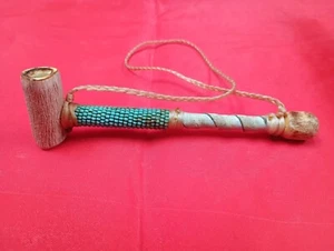 Indianer Stil Pfeife Geweih Türkis Perlen Dekor 5,5" mit Kordel - Bild 1 von 4