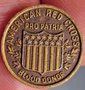 Vintage 1940er Amerikanisches Rotes Kreuz Pro Patria Blutspender Auszeichnung Pin Stern & Schild - Bild 1 von 3
