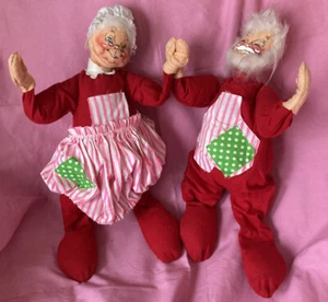 Set 2 Annalee Poseable Santa & Mrs Claus Dolls Red Patches 21” USA Mobilitee - Picture 1 of 11