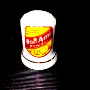 Old vintage Bon Ami porcelain thimble - Picture 1 of 1